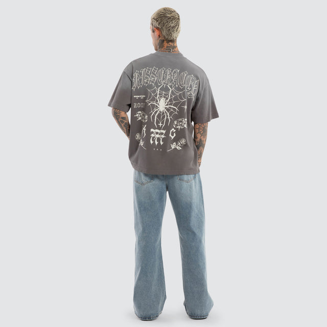 Model wears Knuckle Street Tee Sunbleach Charcoal T-Shirts Grey – image 3