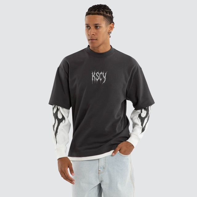 Model wears Ferocity Layered Long Sleeve Tee Asphalt/Natural White Longsleeve T-Shirts Grey – image 1