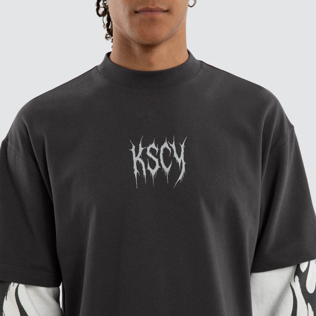 Model wears Ferocity Layered Long Sleeve Tee Asphalt/Natural White Longsleeve T-Shirts Grey – image 5