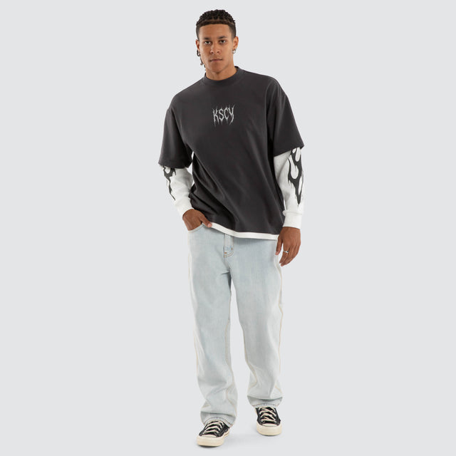 Model wears Ferocity Layered Long Sleeve Tee Asphalt/Natural White Longsleeve T-Shirts Grey – image 4
