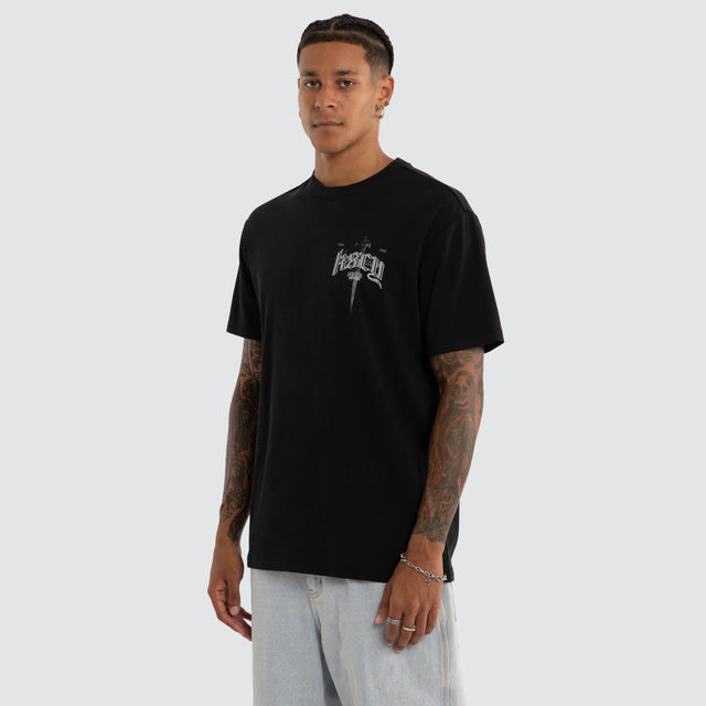 Model wears Immersion Relaxed Tee Jet Black T-Shirts Black – image 3