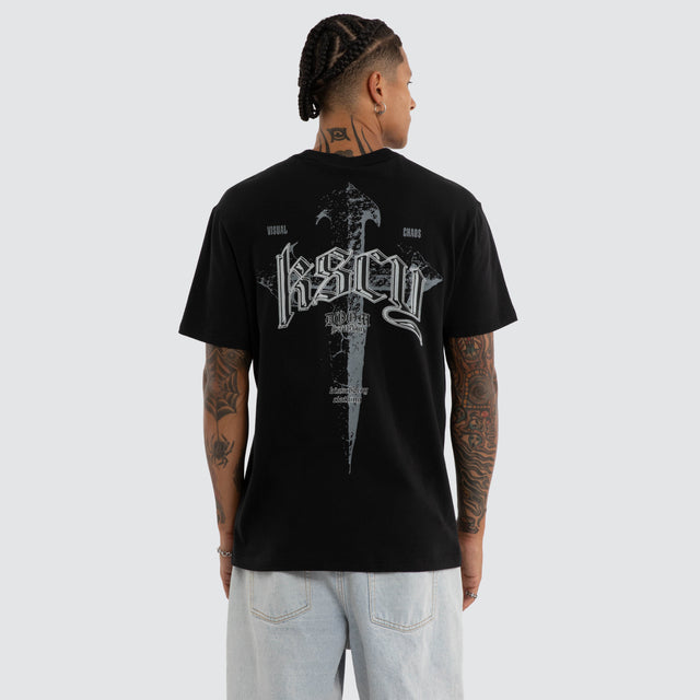 Model wears Immersion Relaxed Tee Jet Black T-Shirts Black – image 1