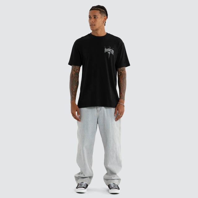 Model wears Immersion Relaxed Tee Jet Black T-Shirts Black – image 2