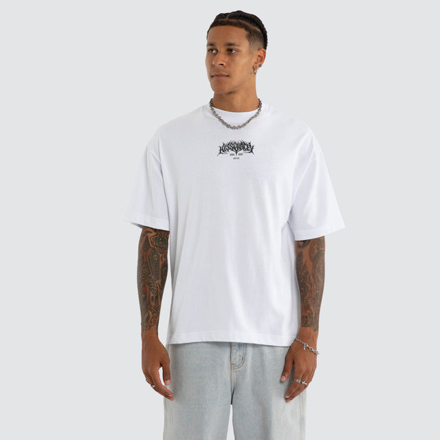 Model wears Liminal Street Tee Optical White T-Shirts White – image 6
