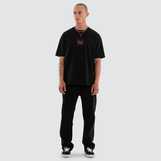 Model wears Intensity Box Fit Tee Jet Black T-Shirts Black – image 5
