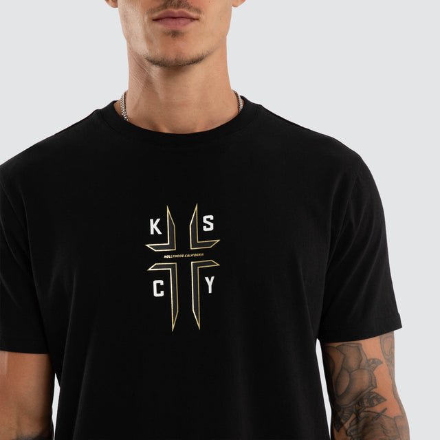 Model wears Ashes Dual Curved Tee Jet Black T-Shirts Black – image 4