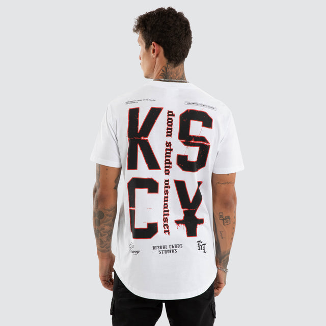 Model wears Erosion Dual Curved Tee Optical White T-Shirts White – image 1