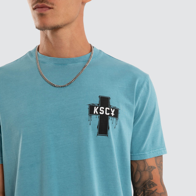 Model wears Ritualistic Dual Curved Tee Pigment Cameo T-Shirts Blue – image 4