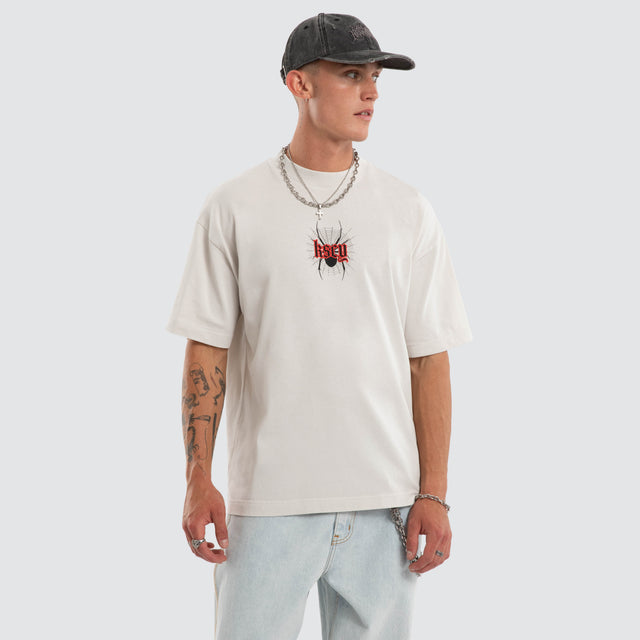 Model wears Monolithic Street Tee Glacier Grey T-Shirts Grey – image 3