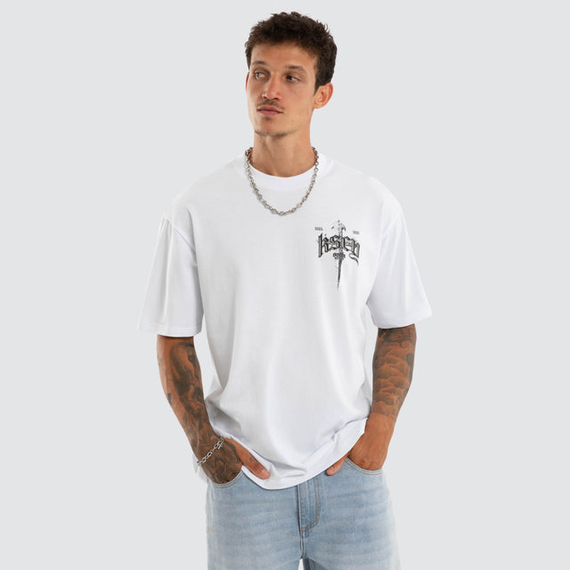 Model wears Immersion Box Fit Tee Optical White T-Shirts White – image 1