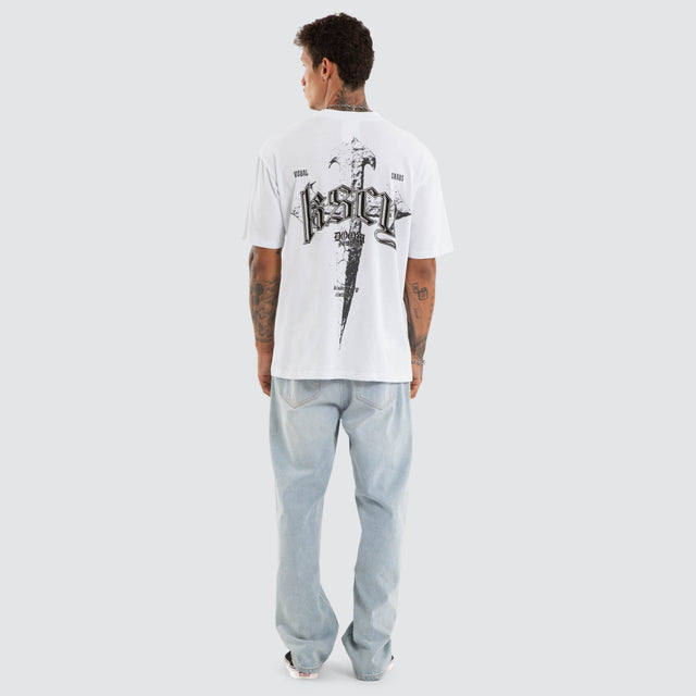 Model wears Immersion Box Fit Tee Optical White T-Shirts White – image 5