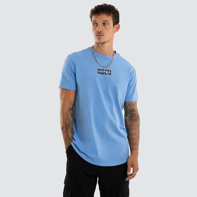 Model wears Severance Dual Curved Tee Pigment Corn Flower T-Shirts Blue – image 1
