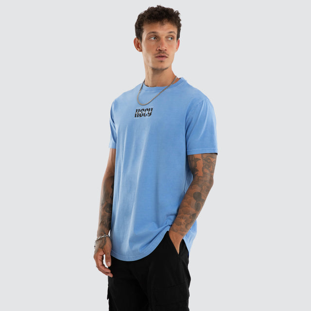 Model wears Severance Dual Curved Tee Pigment Corn Flower T-Shirts Blue – image 2