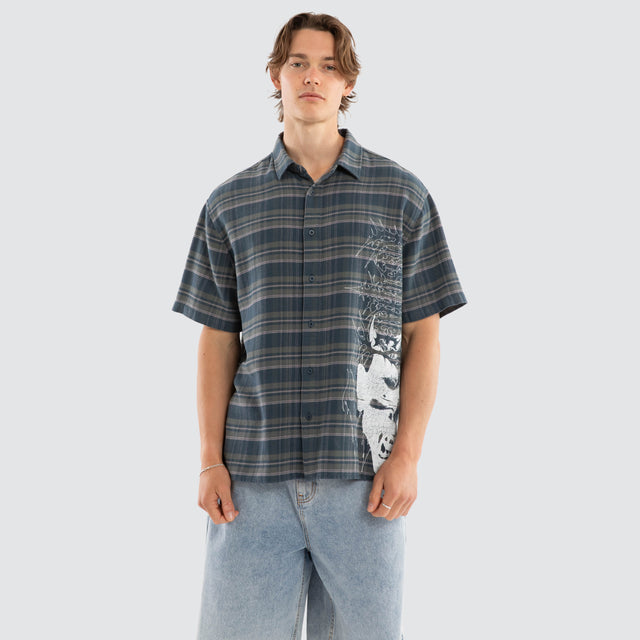 Model wears Oni Check Button SS Shirt Green Checks Shirts Green – image 1