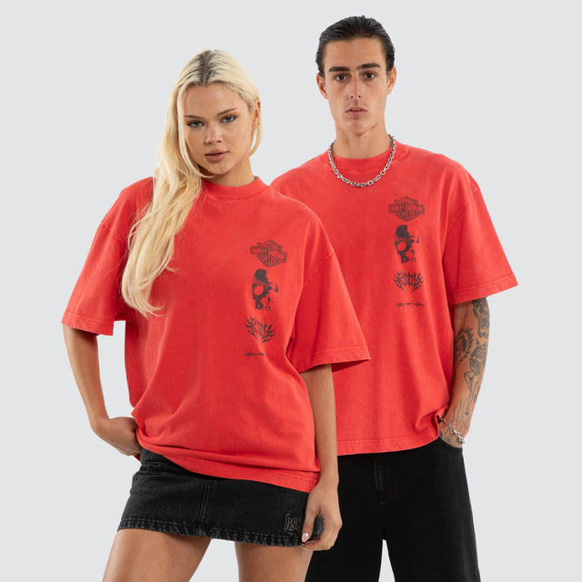 Model wears Chopper Street Tee Snow Scarlet T-Shirts Red – image 1