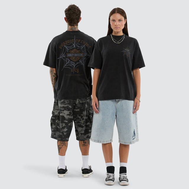 Model wears Rally Street Tee Mineral Black T-Shirts Black – image 6