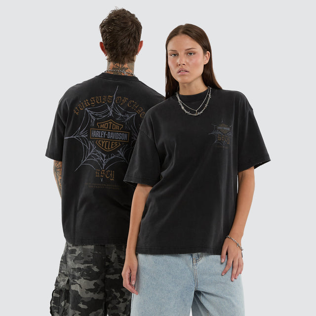 Model wears Rally Street Tee Mineral Black T-Shirts Black – image 1