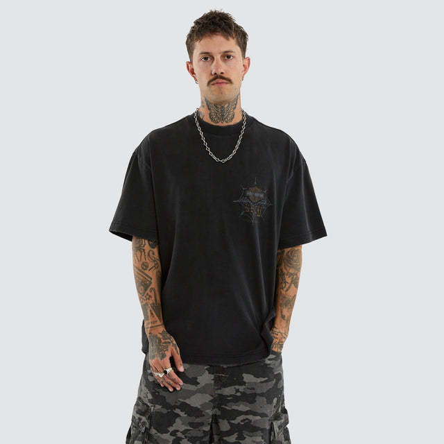 Model wears Rally Street Tee Mineral Black T-Shirts Black – image 3