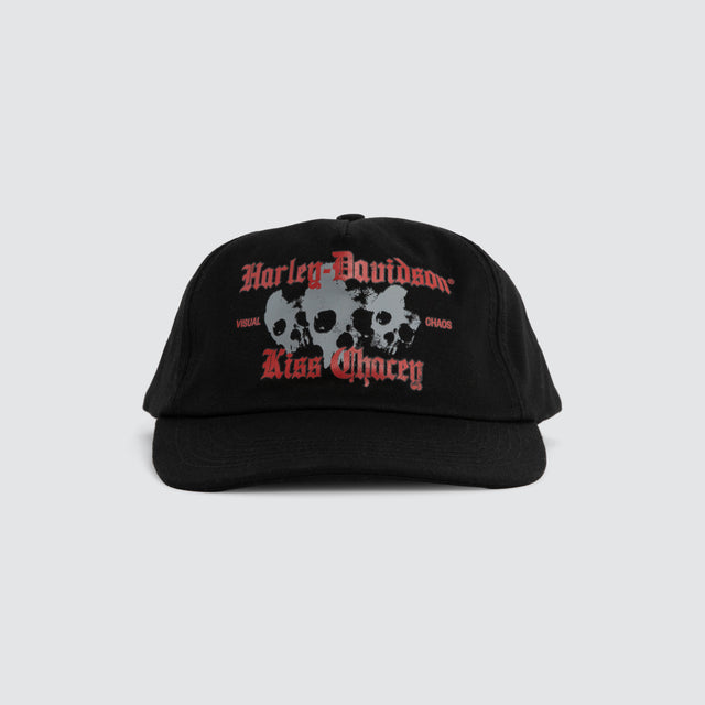 Model wears Ride Capsule Cap Jet Black Caps Black – image 1