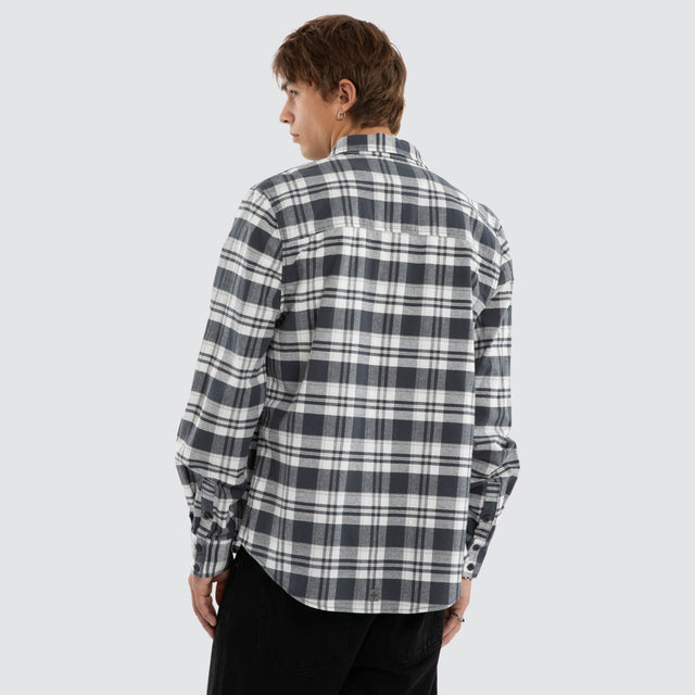 Model wears Vista Long Sleeve Shirt Grey Check Long Sleeve Shirts Grey – image 4