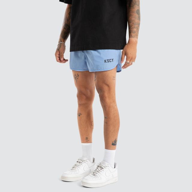 Model wears Darkside Elastic Waist Short Vista Blue Shorts Blue – image 1