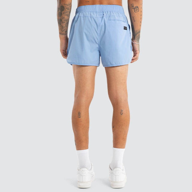Model wears Darkside Elastic Waist Short Vista Blue Shorts Blue – image 6