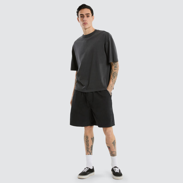 Mosh Baggy Short Jet Black