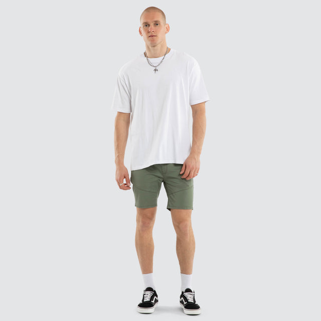 Model wears Wyvern Short Khaki Shorts Green – image 2
