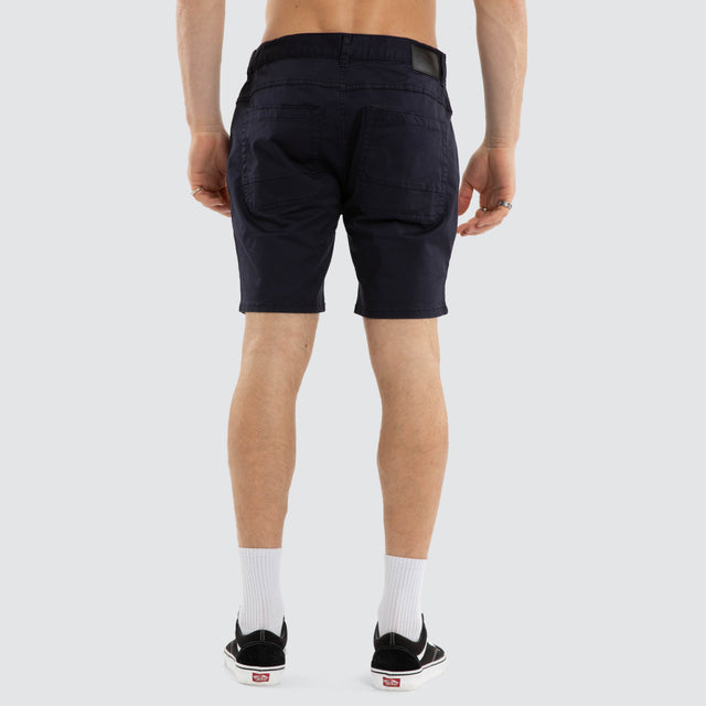 Model wears Wyvern Short Navy Shorts Navy – image 5