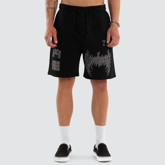 Model wears Threshold Trackshort Jet Black Trackshorts Black – image 3