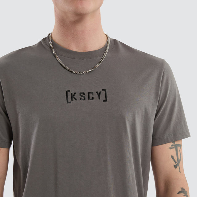 Pronto Dual Curved Tee Charcoal