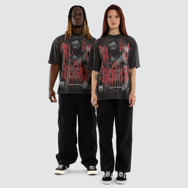 Model wears Roman Reigns Tribal Street Tee Pigment Jet Black T-Shirts Black – image 4