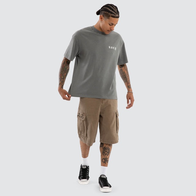 Model wears Marked Street Tee Pigment Frost Grey T-Shirts Grey – image 6