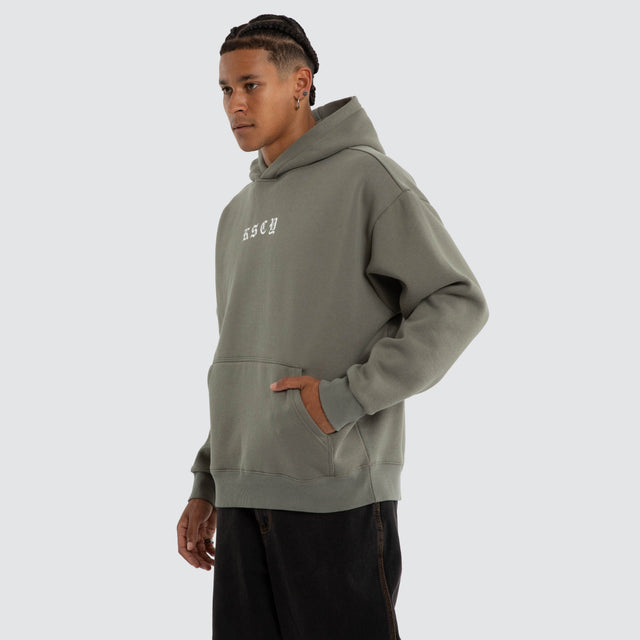 Model wears Marked Oversize Hoodie Basil Hoodies Green – image 3