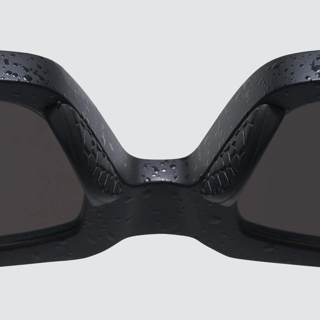 The Low Bones Sunglasses Black Out