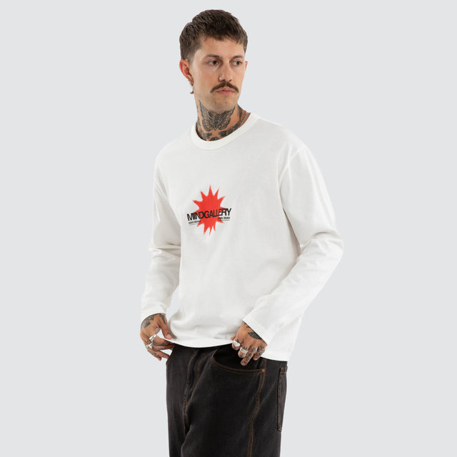 Model wears Nova Long Sleeve Tee Natural White Longsleeve T-Shirts White – image 3