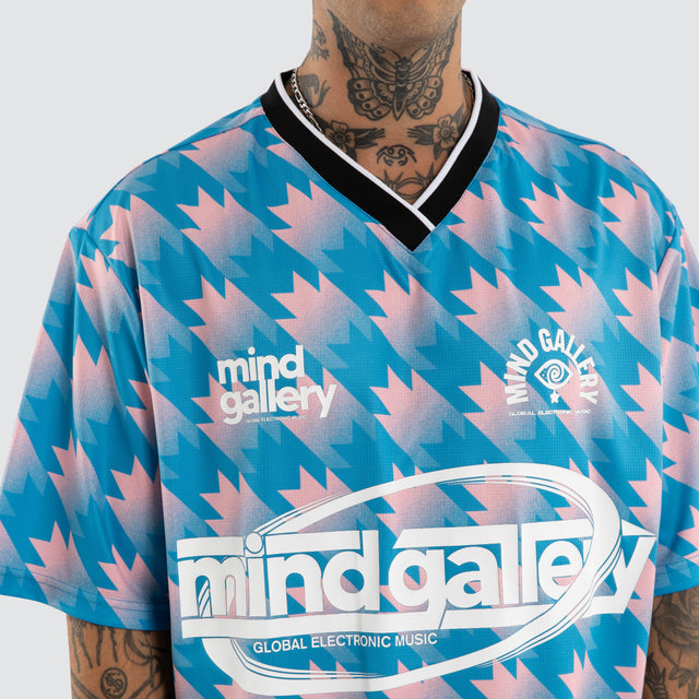 Model wears Lume Football Jersey Blue Pink Jerseys Blue – image 4