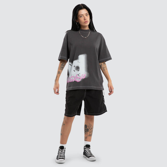 Model wears Subject Panel Beach Short Black Shorts Black – image 4