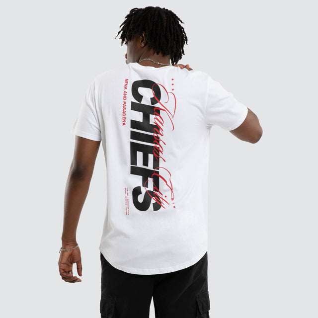 Model wears Kansas City Chiefs NFL Vertical Tee Optical White T-Shirts White – image 1
