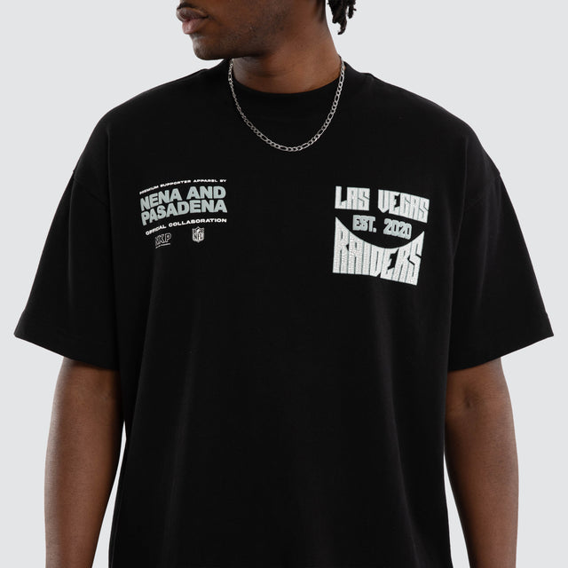 Model wears Las Vegas Raiders NFL Officials Tee Jet Black T-Shirts Black – image 4