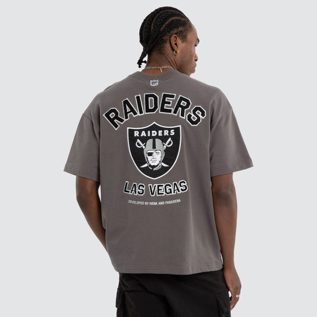 Model wears Las Vegas Raiders NFL Founded Loopback Tee Charcoal Nena and Pasadena NFL Grey – image 6