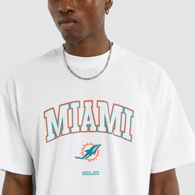 Model wears Miami Dolphins NFL Athletic Tee Optical White Nena and Pasadena NFL White – image 8