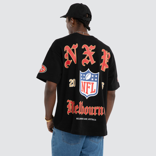 Model wears San Fransisco 49ers NFL Melbourne City Loopback Raptor Tee Jet Black Nena and Pasadena NFL Black – image 8