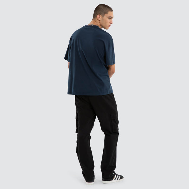 Model wears Breeze Street Tee Pigment Dress Blue T-Shirts Blue – image 2