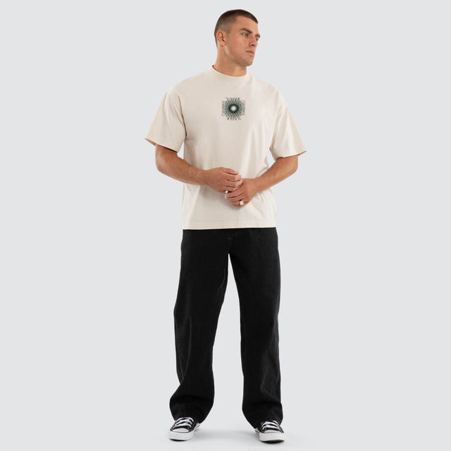 Model wears Board Street Tee Moonbeam T-Shirts Grey – image 5