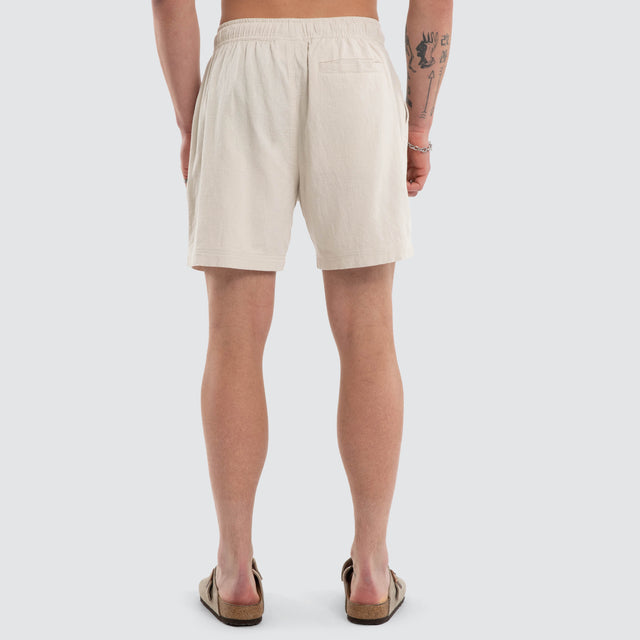 Model wears Coastal Linen Short Oatmeal Shorts Cream – image 2