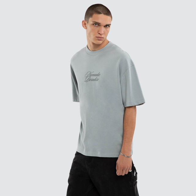 Model wears Passage Street Tee Quarry T-Shirts Grey – image 3
