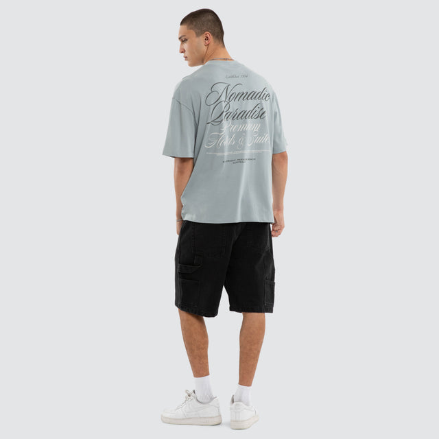 Model wears Passage Street Tee Quarry T-Shirts Grey – image 2