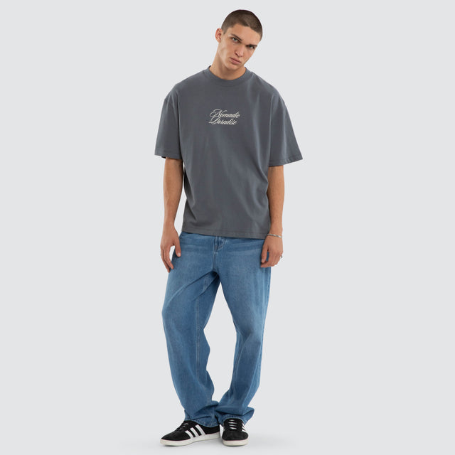 Model wears Passage Street Tee Turbulence T-Shirts Grey – image 5