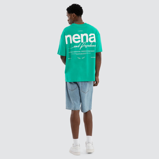 Model wears Milestone Raptor Tee Wild Green T-Shirts Green – image 4